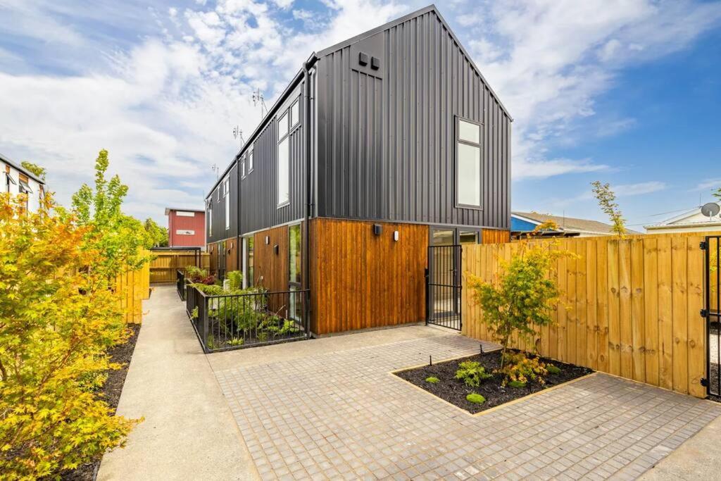 Cosy Central Home - Walk To Cbd & Free Escooters! Christchurch Ngoại thất bức ảnh