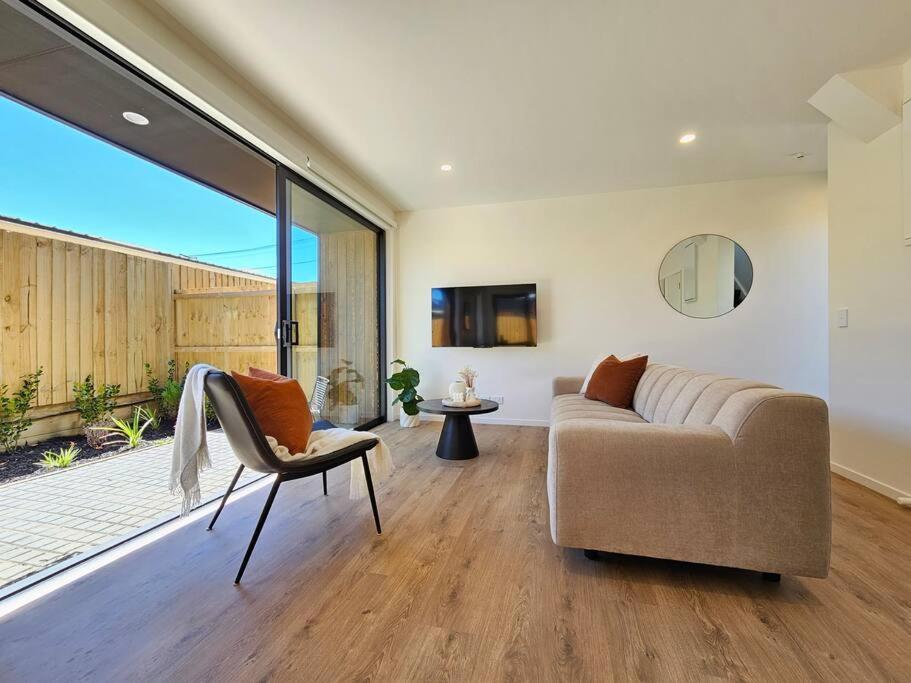 Cosy Central Home - Walk To Cbd & Free Escooters! Christchurch Ngoại thất bức ảnh